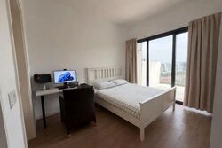 The Lakefront Residences (D22), Condominium #608049041